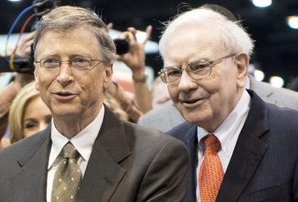 Cuộc gặp miễn cưỡng khởi đầu tình bạn 27 năm của Bill Gates và Buffett