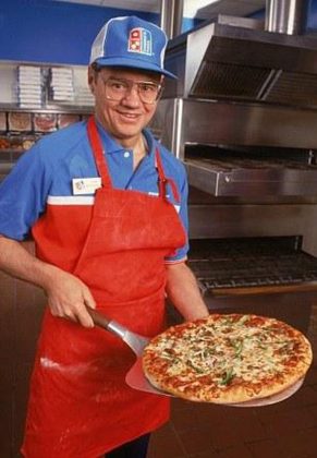 Từ kẻ vô gia cư đến người xây dựng đế chế Domino's Pizza chỉ với 77 USD