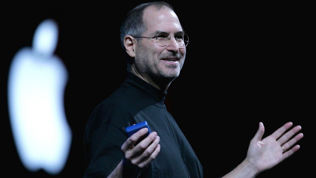 Bài học bổ ích về EQ từ cuộc gọi điện đùa đặt 4000 cốc cà phê Starbucks của Steve Jobs