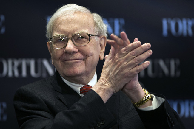Warren Buffett: 4 sự lựa chọn tách biệt ‘người thực tế’ với ‘kẻ mơ mộng’