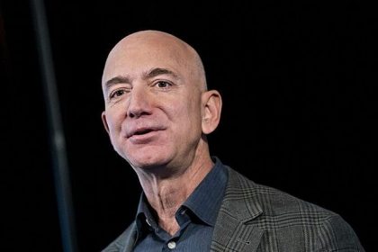 Khép lại hành trình 27 năm lãnh đạo Amazon trên cương vị CEO, Jeff Bezos gửi lá thư xúc động tới nhân viên