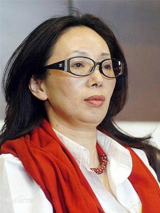 Đái Tú Lệ - Nữ tỷ phú huyền thoại Trung Quốc: Từ phóng viên nghèo thành đại gia có hàng chục nghìn tỷ đồng bị chồng ly hôn vì... quá giàu